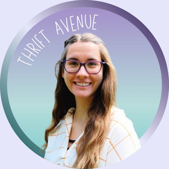 Meet your Posher, Jacki - Picture 1 of 5